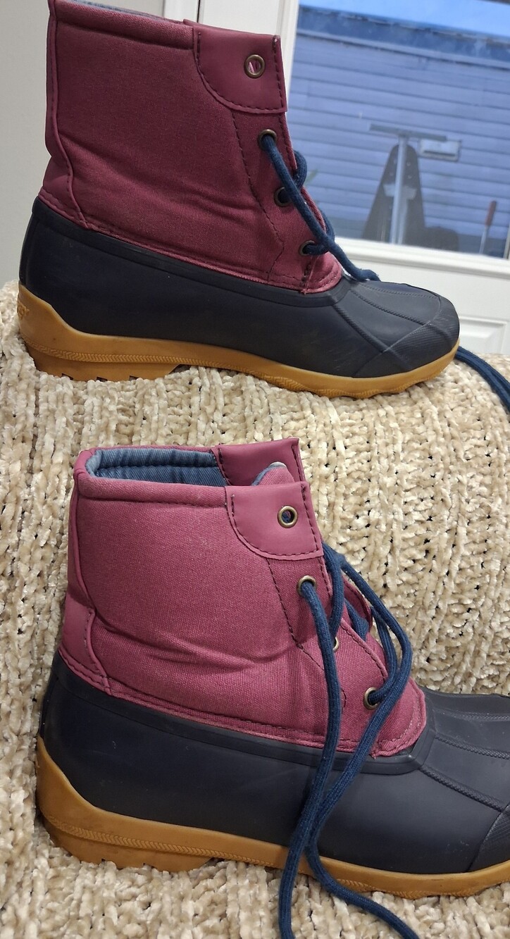 Sperry Burgundy and Navy Lace-Up Waterproof Duck Boots